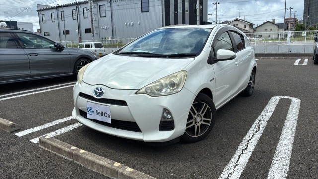2013 Toyota Aqua S