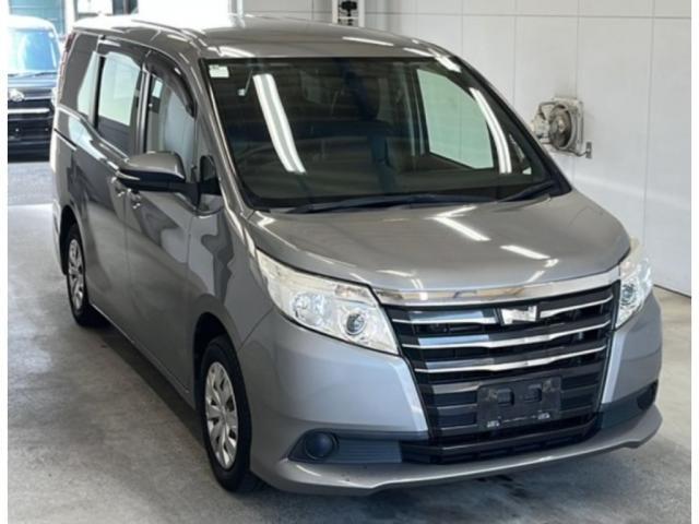 2016 Toyota NOAH X Delight Plus