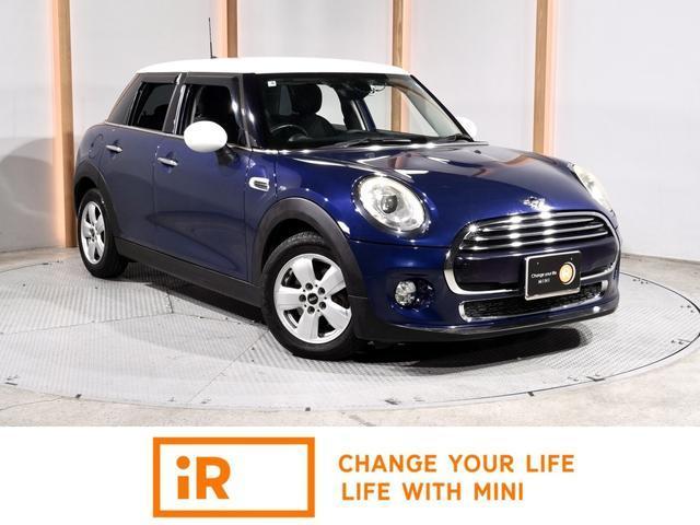 2017 MINI Cooper