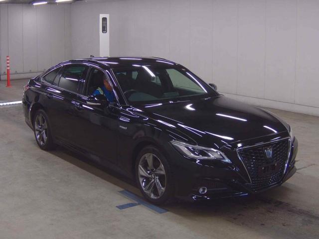 2019 Toyota Crown Hybrid S