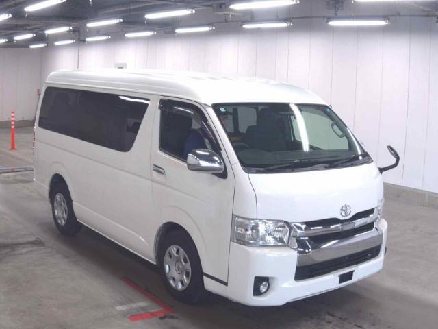 2020 Toyota Hiace Wagon GL