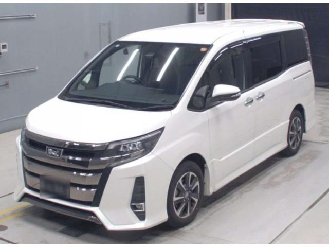 2018 Toyota Noah Si Double Bieber 10-inch Navi Flip Monitor