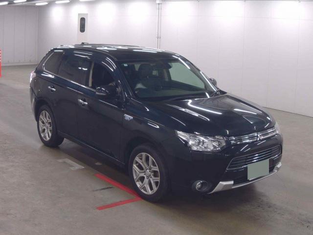 2014 Mitsubishi Outlander PHEV G Premium Package