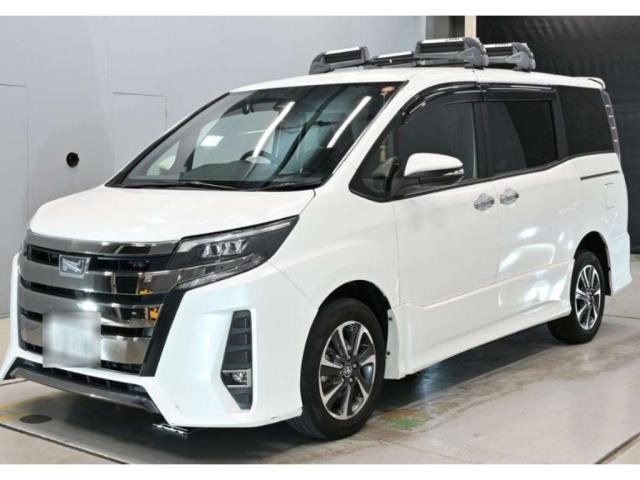2018 Toyota Noah Si Double Bieber 10-inch Navi Flip Monitor 4WD