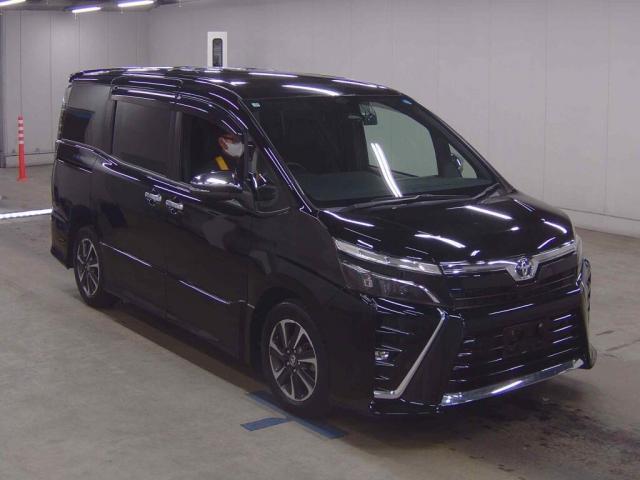 2021 Toyota Voxy ZS Kirameki?