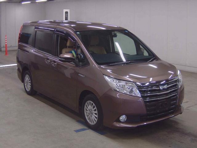 2014 Toyota NOAH Hybrid G