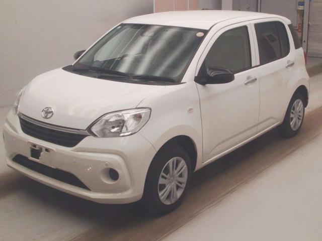 2021 Toyota Passo X 4WD