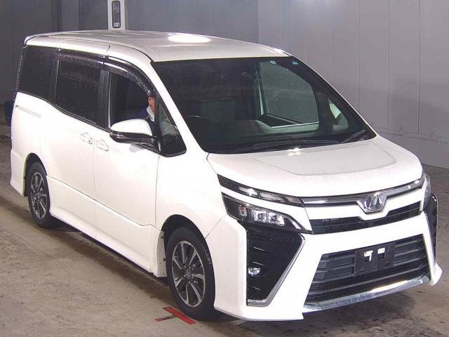 2017 Toyota VOXY ZS Dual PSD Late Model