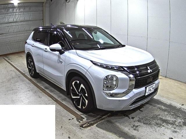 2022 Mitsubishi Outlander PHEV P