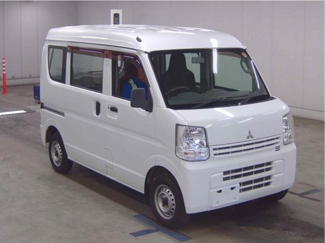 2016 Mitsubishi Minicab Van M