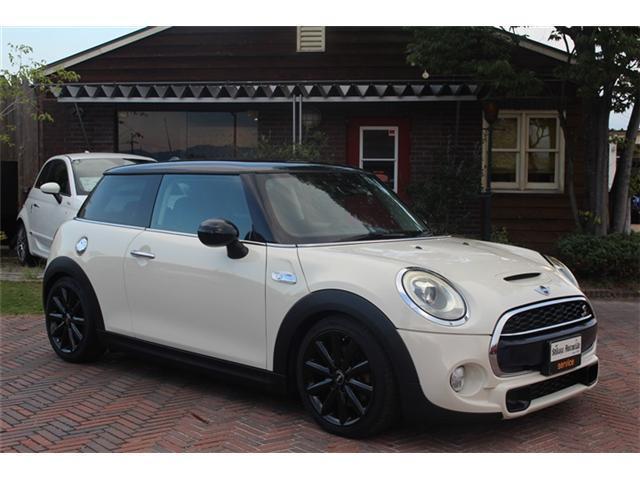 2016 MINI Audi RS e-tron GT Cooper S