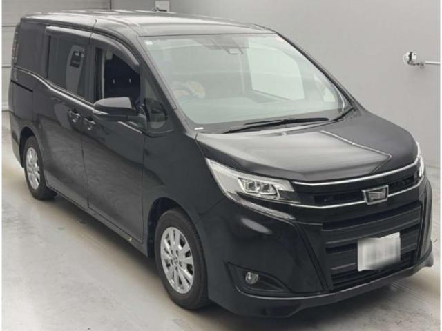 2020 Toyota Noah Hybrid Hybrid X Both PSD 10-inch Navigation