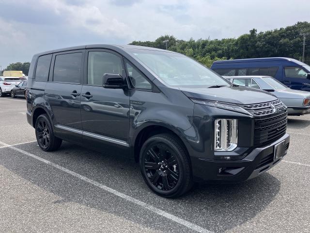 2026 Mitsubishi Delica D5 Chamonix
★4WD
★e-Assist
★Flip-down
★11-inch Navigation
★Multi Around M
★RCC