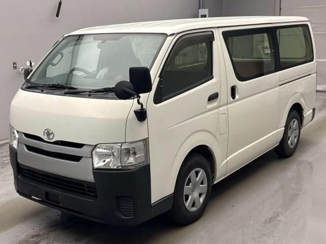 2016 Toyota HIACE VAN DX