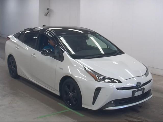 2019 Toyota Prius S Touring Selection