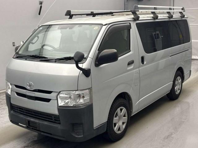 2019 Toyota HIACE VAN DX