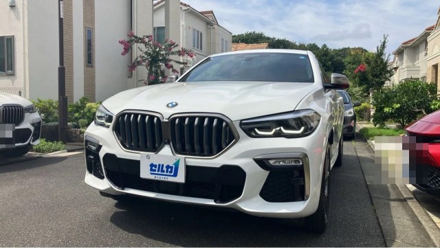 2021 BMW X6 M50i