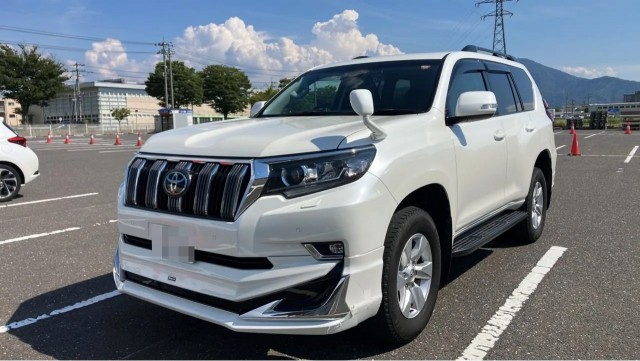 2022 Toyota LAND CRUISER PRADO TX