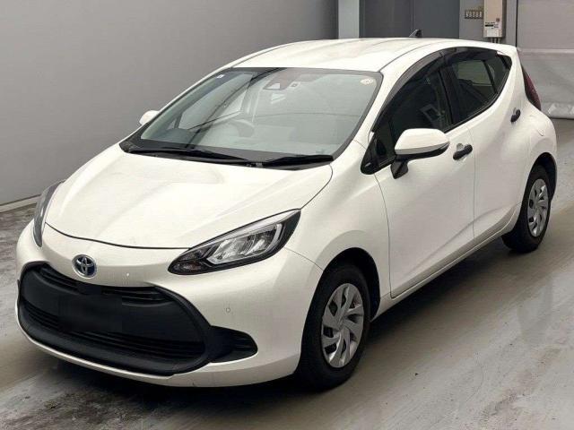 2021 Toyota Aqua B