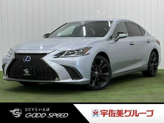 2022 Lexus ES ES300h “F SPORT”