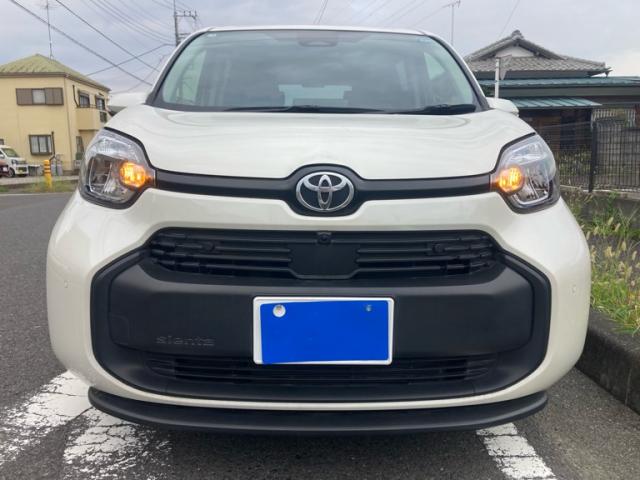 2023 Toyota Sienta G