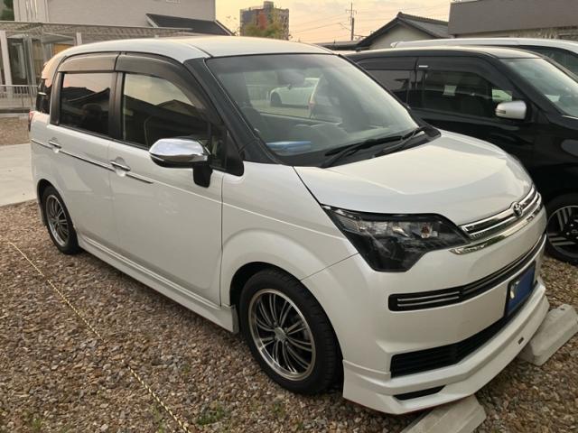 2015 Toyota Spade Special F Queen