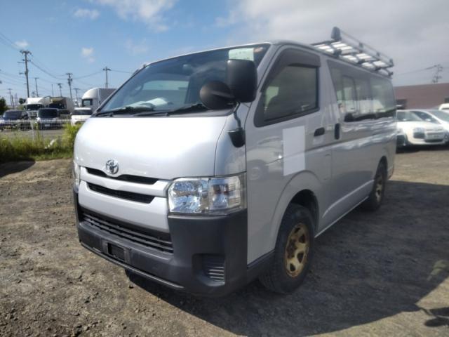 2015 Toyota HIACE VAN DX