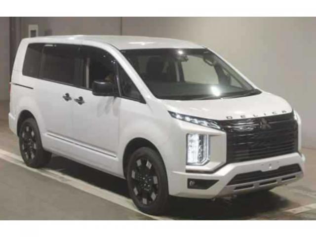 2023 Mitsubishi Delica D5 P 4WD