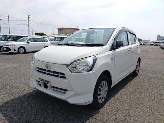 2017 Daihatsu Mira eS L