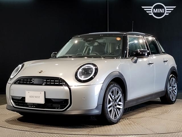 2025 MINI 5HB Cooper C Classic Trim