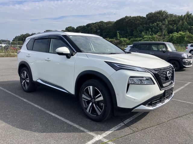 2023 Nissan X-Trail G e-4ORCE★4WD★Cold Weather Specification★Roof Rail★Pro Pilot★Around View Monitor★Genuine Aluminum