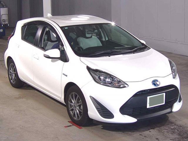 2018 Toyota Aqua L