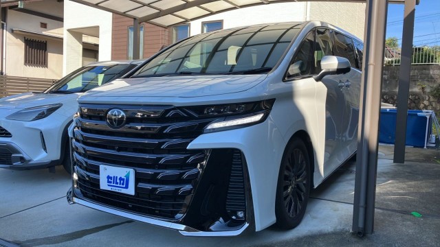 2025 Toyota Vellfire Z Premia