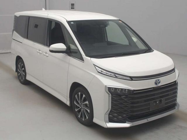 2022 Toyota VOXY Hybrid S-Z