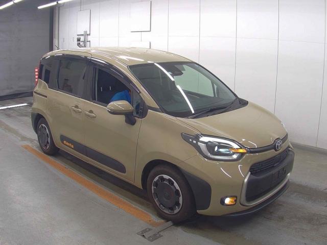 2022 Toyota Sienta Z