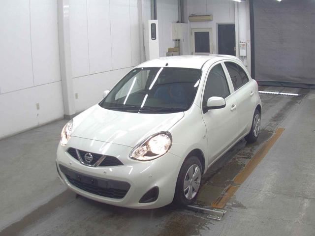 2022 Nissan March 5HB X V Selection