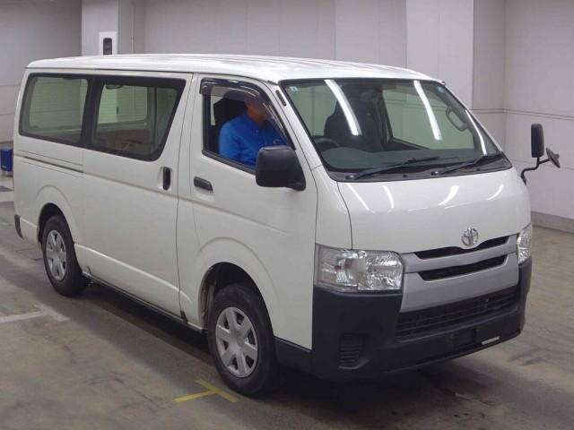 2016 Toyota HIACE VAN DX 4WD