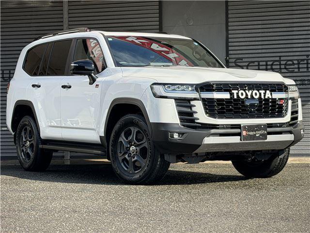 2025 Toyota LandCruiser 300 GR Sport JBL SR Cool Box Cold Region Black Leather