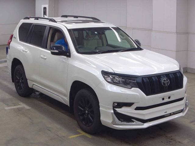 2023 Toyota LandCruiser Prado 5D TX L Package Matte Black Edition