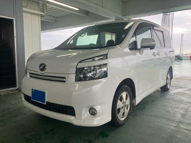2007 Toyota Voxy V