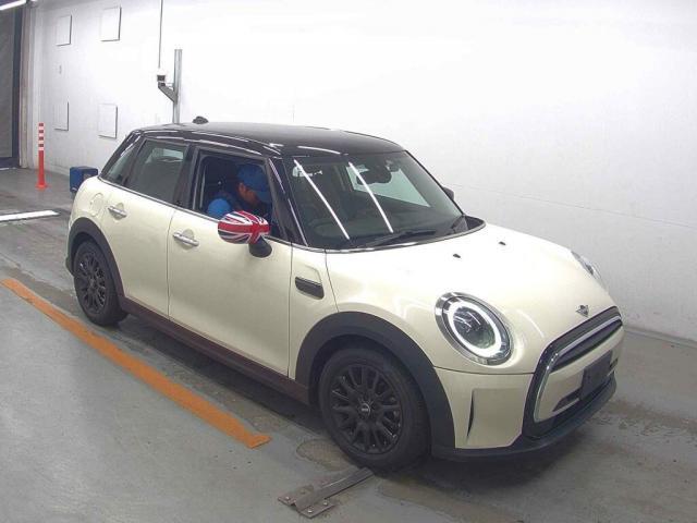 2021 MINI 5HB Cooper D