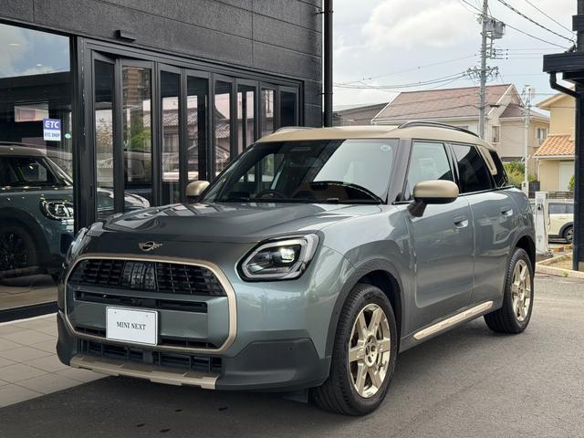 2024 MINI Countryman Countryman D Favored Trim