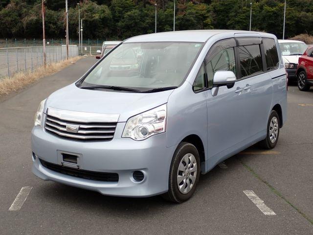 2011 Toyota Noah X L Selection