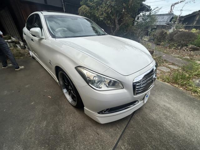 2012 Nissan CIMA Hybrid