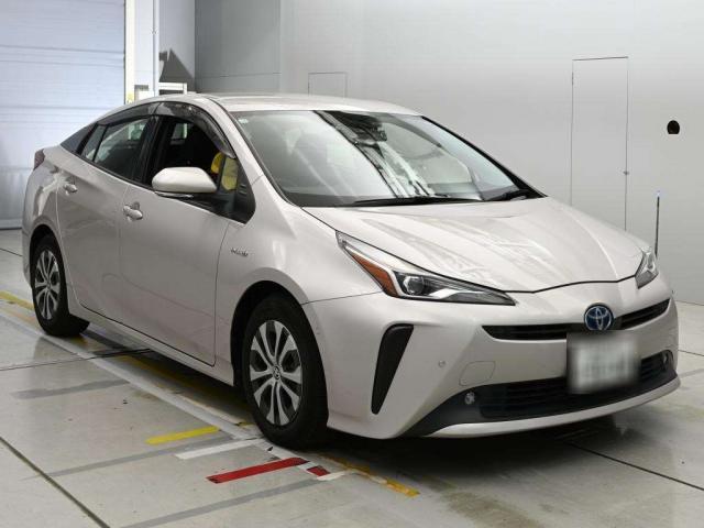 2019 Toyota Prius A — Photo 1