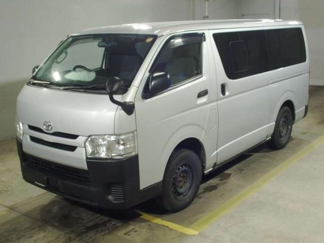 2018 Toyota HIACE VAN DX 4WD