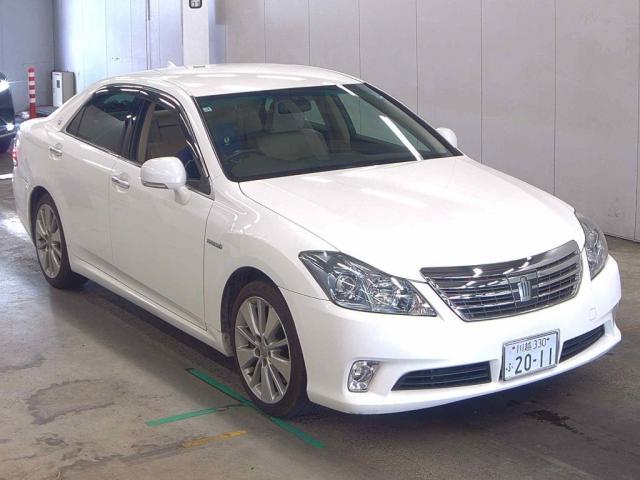 2011 Toyota Crown Hybrid Anniversary Edition