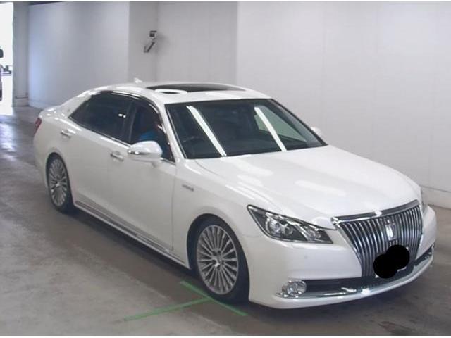 2018 Toyota Crown Majesta F Version J-Frontier