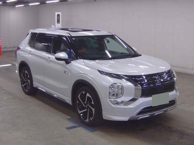 2022 Mitsubishi Outlander PHEV P