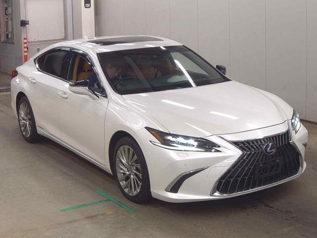 2022 Lexus ES ES300h Version L